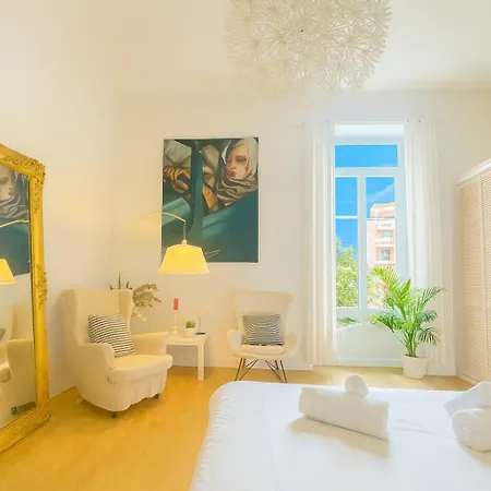 Tres Beau Et Grand T2, Jardin Et Terrasse Biarritz